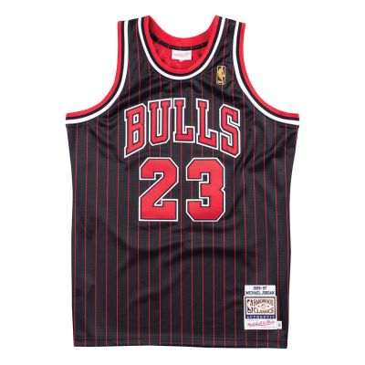 Mitchell & Ness NBA Chicago Bulls Michael Jordan 1996-97 Authentic Jersey - Must - Jersey
